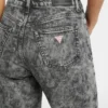 G06 Mom Jeans
