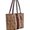 Noelle Shopper