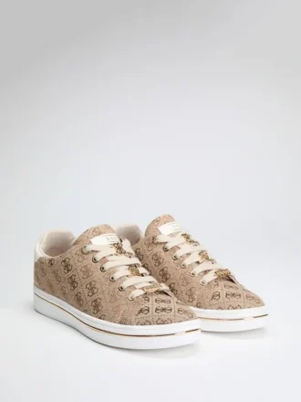 Stasey Quattro G Low-Top Sneakers