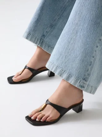 Yaiza Leather Sandals